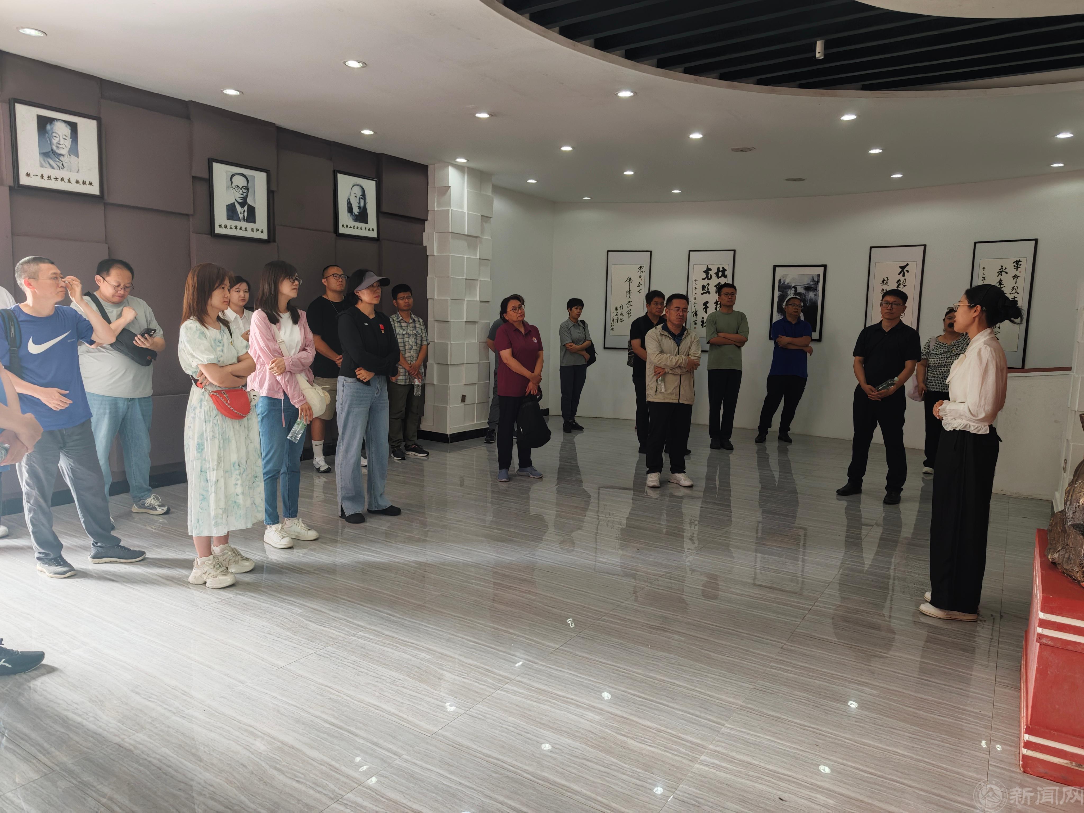 fb0b3fccda84e40ab4d93ce20ca3ad7.jpg fb0b3fccda84e40ab4d93ce20ca3ad7.jpg