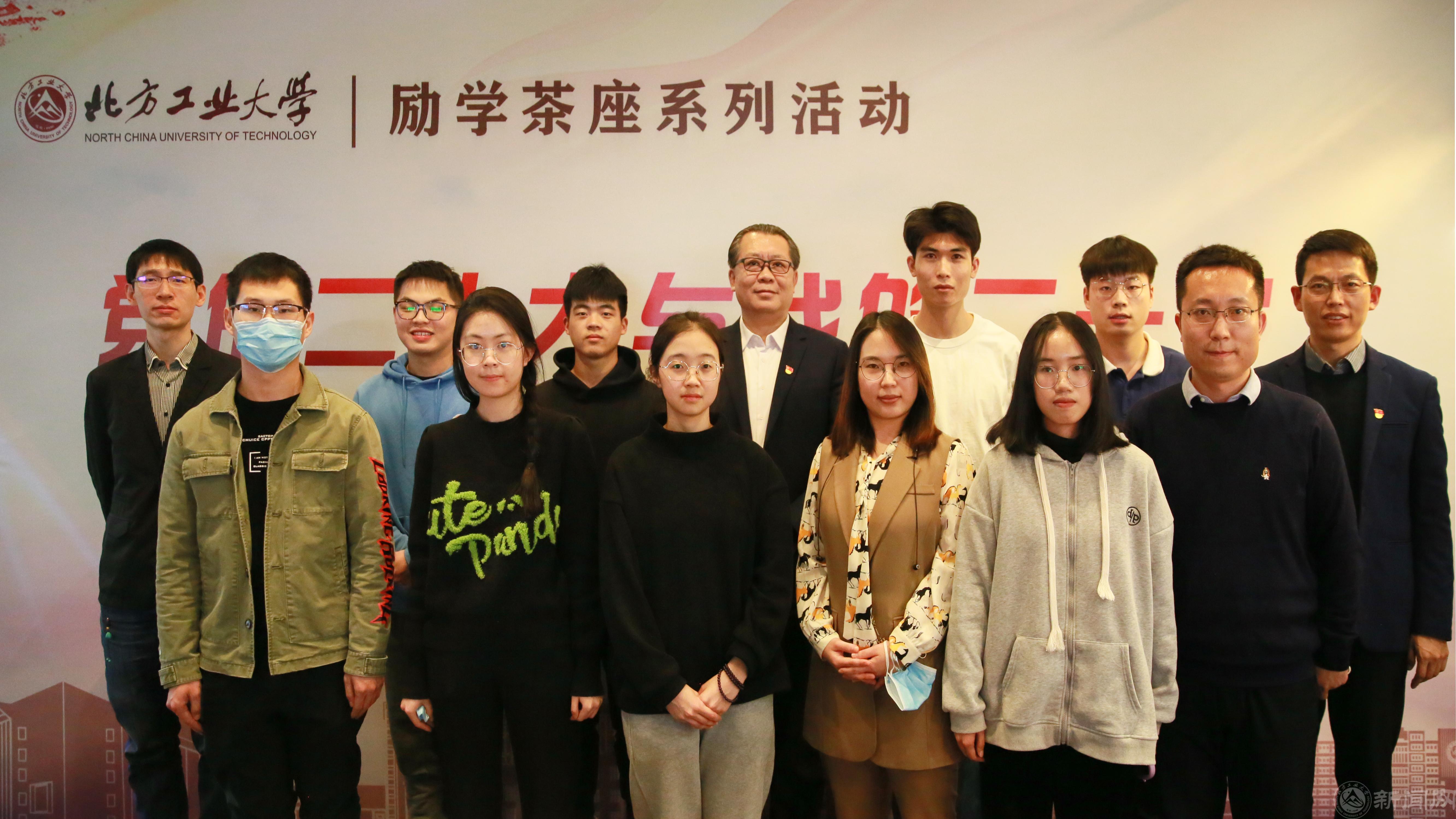 7G8A2406.JPG 7G8A2406.JPG